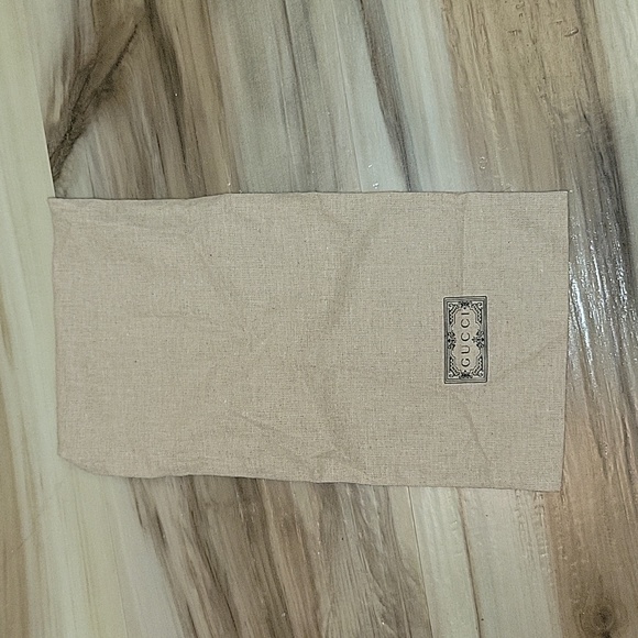 Gucci Small Dust Cover - Picture 1 of 3